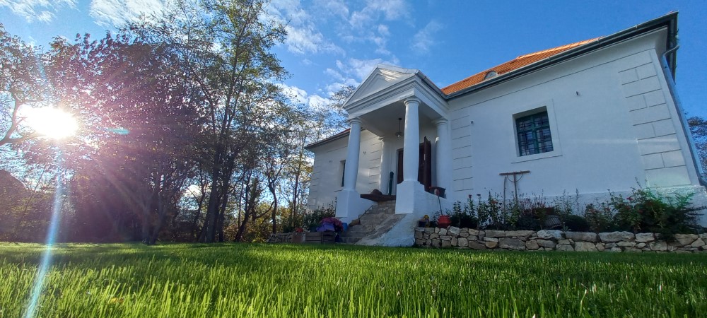 Présház és napsütés